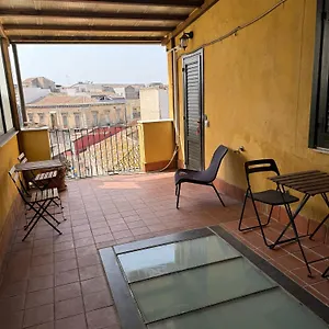  Apartament In Front Of Castello Ursino